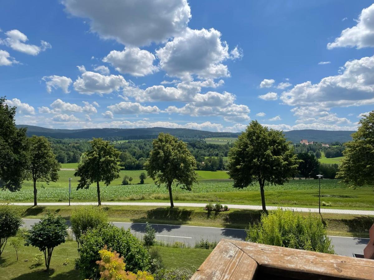 Ferienwohnungen Am Kirchberg Kapplblick Neualbenreuth Bagian luar foto