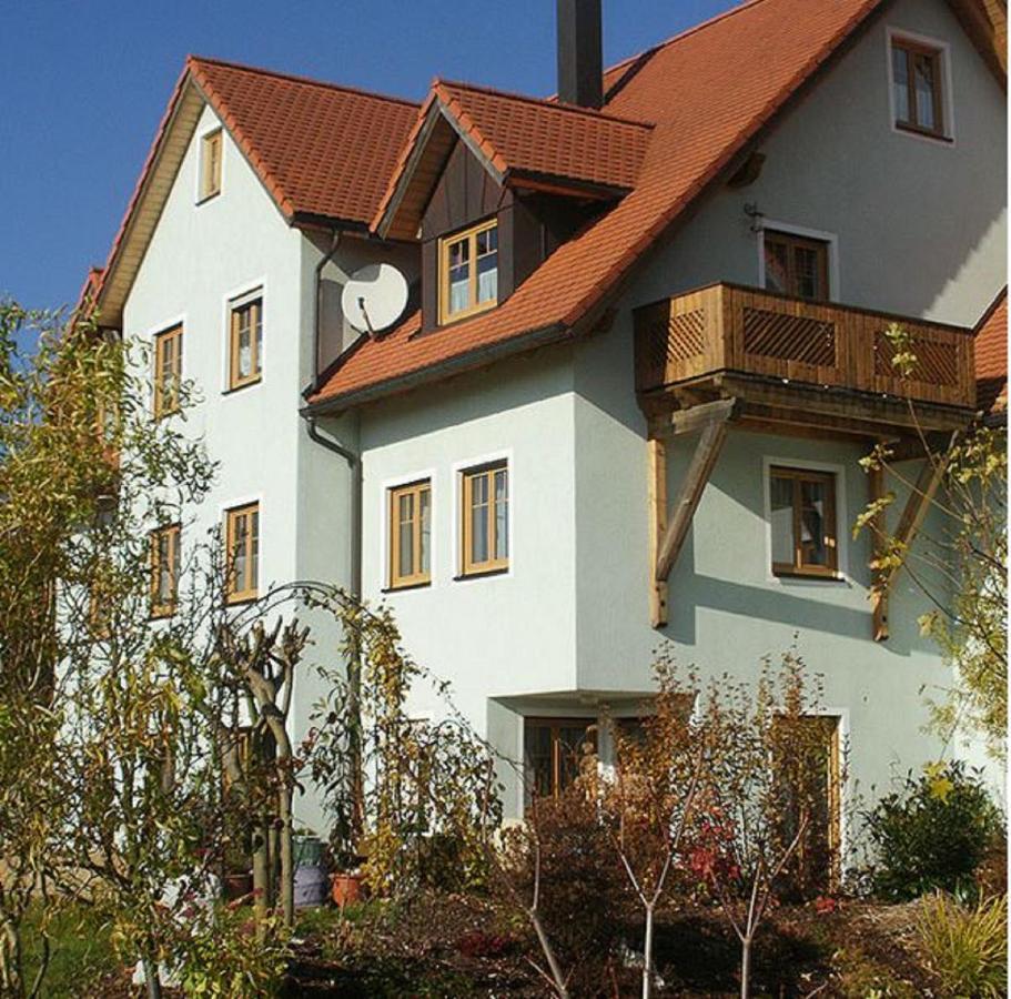 Ferienwohnungen Am Kirchberg Kapplblick Neualbenreuth Bagian luar foto